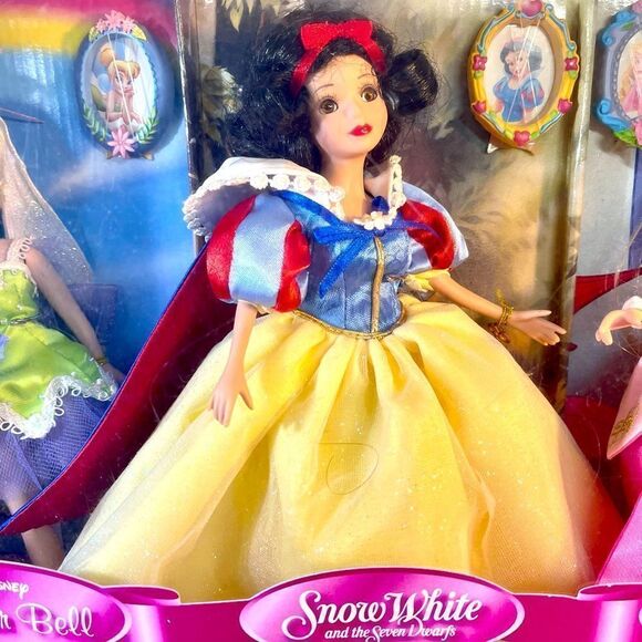 Disney princess Porcelain 2004  - Picture 2 of 10